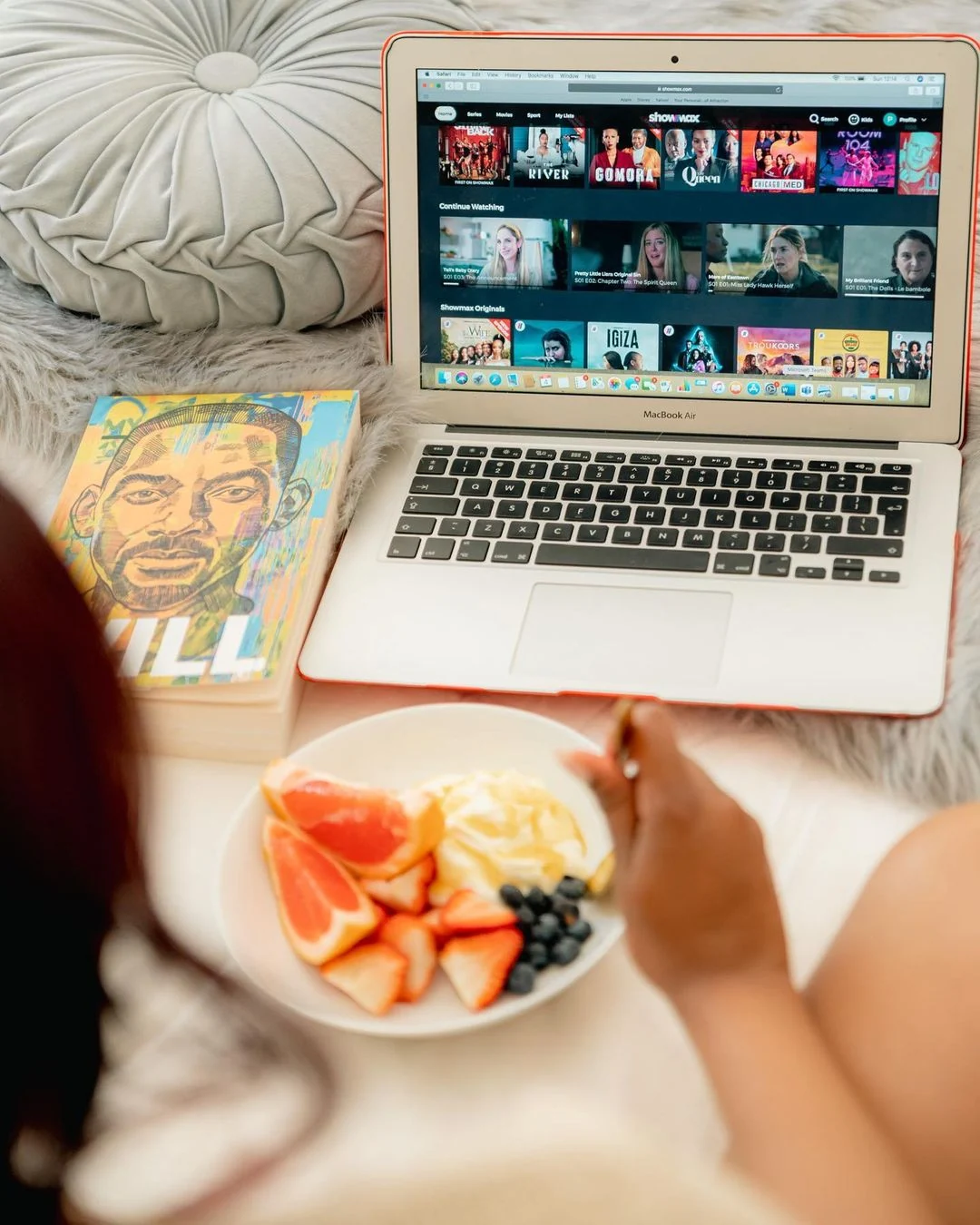 Zola Nombona’s digital and entertainment campaign imagery